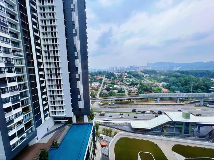 Homely 2Br Heritage D'Sara @ Link To Mrt, Near Thomson Hospital & Sungai Buloh Hospital Extérieur photo