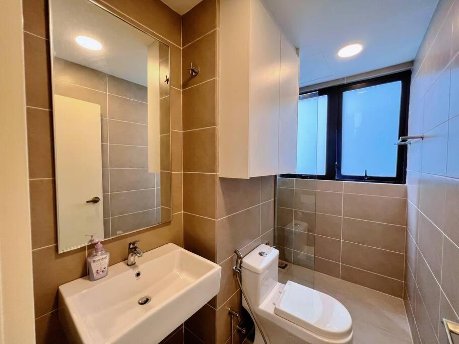 Homely 2Br Heritage D'Sara @ Link To Mrt, Near Thomson Hospital & Sungai Buloh Hospital Extérieur photo